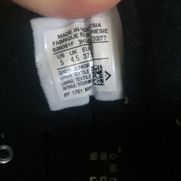 Converse - Picture 6 of 6